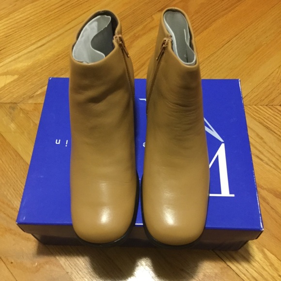 ✨HOST PICK✨ NEW! WHITE MOUNTAIN Beige Booties - Picture 3 of 7